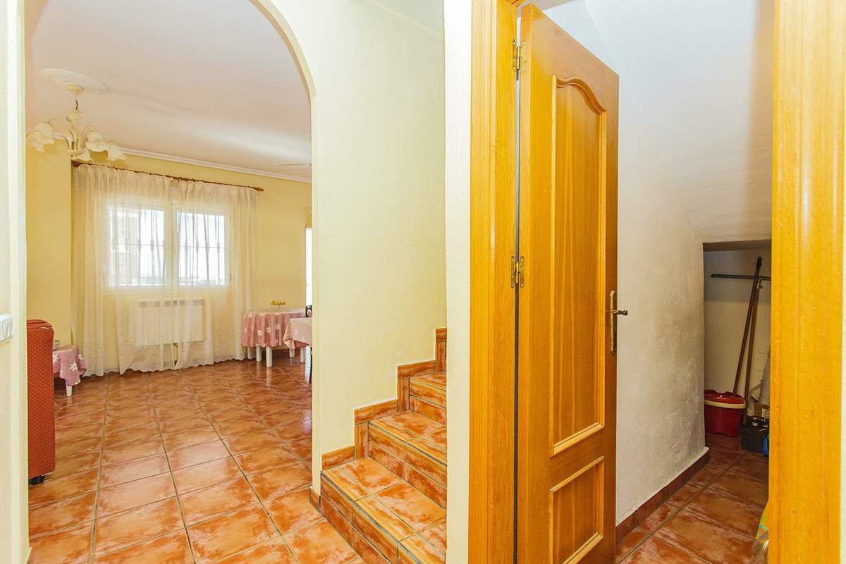 ShowFeedImage House – Detached Villa in Torrevieja