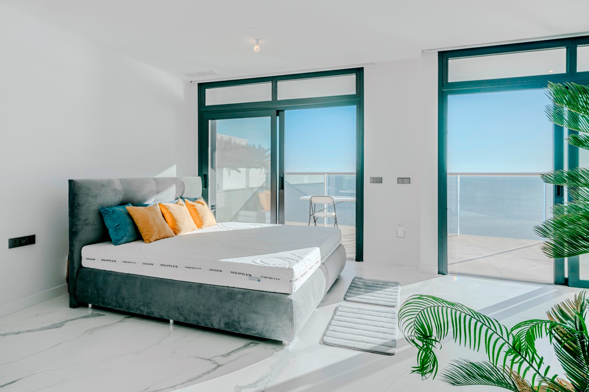 ShowFeedImage Apartment – Middle Floor Apartment in Benidorm