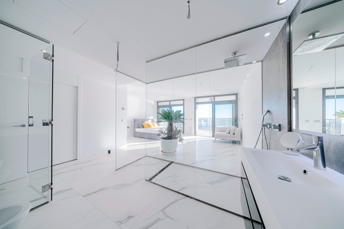 ShowFeedImage Apartment – Middle Floor Apartment in Benidorm