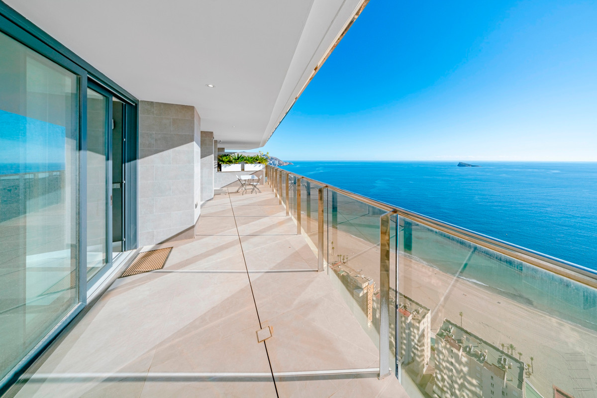 ShowFeedImage Apartment – Middle Floor Apartment in Benidorm