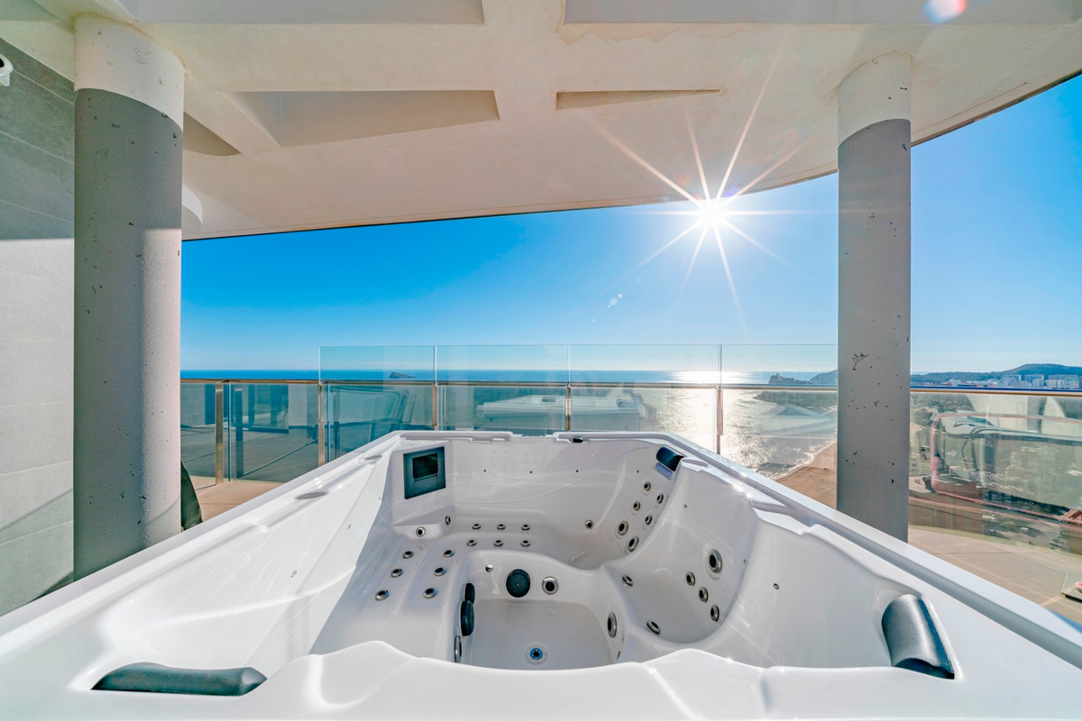 ShowFeedImage Apartment – Middle Floor Apartment in Benidorm