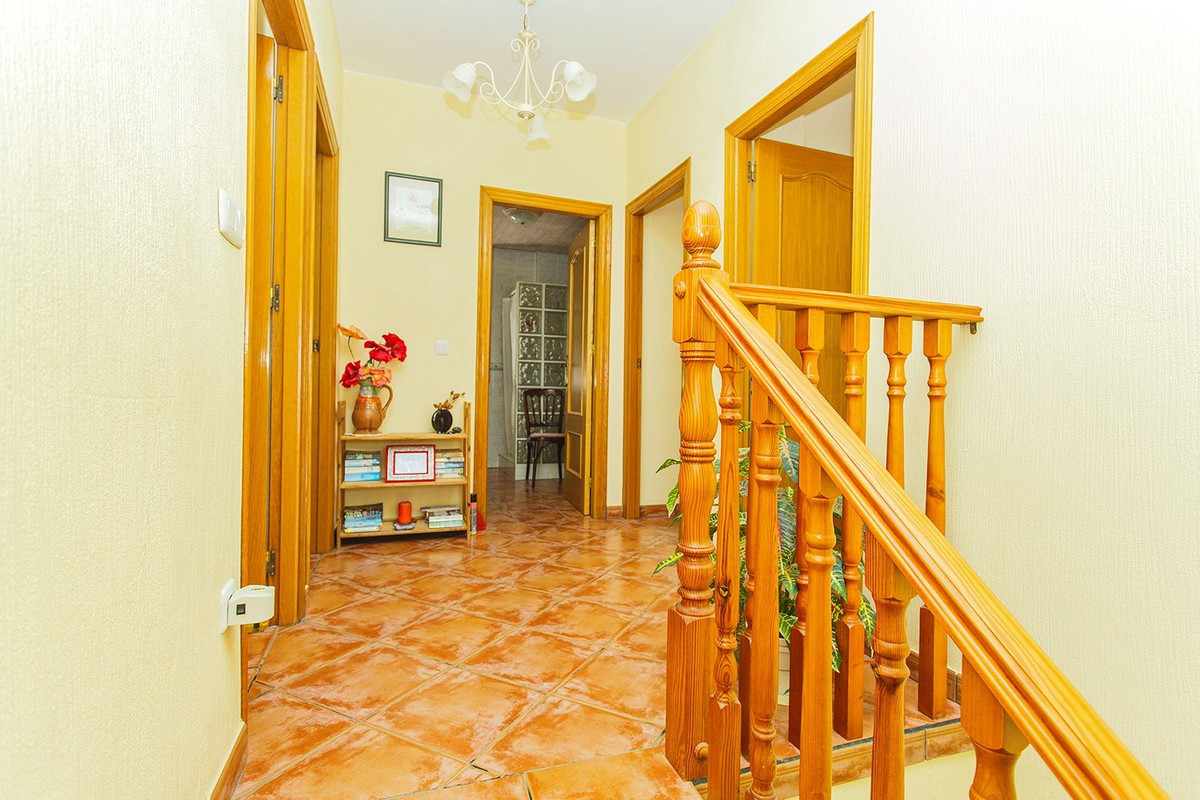 ShowFeedImage House – Detached Villa in Torrevieja