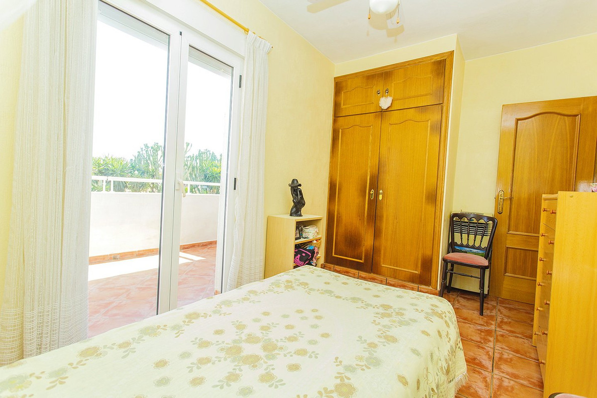 ShowFeedImage House – Detached Villa in Torrevieja