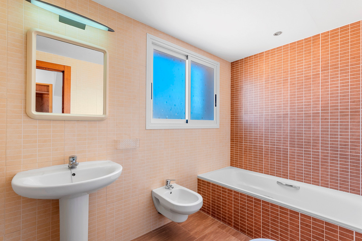 ShowFeedImage House – Detached Villa in L'Alfás del Pi