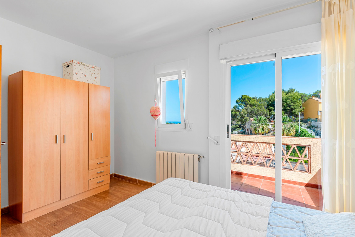 ShowFeedImage House – Detached Villa in L'Alfás del Pi
