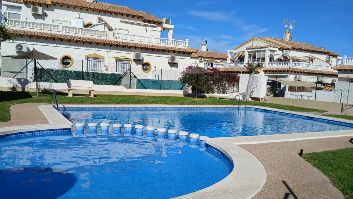 House – Townhouse in Orihuela