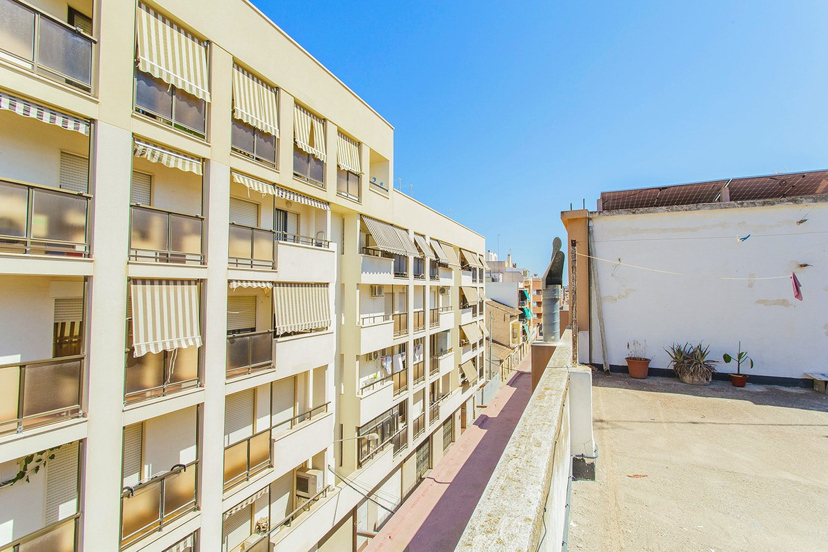 ShowFeedImage Apartment – Middle Floor Apartment in Guardamar del Segura