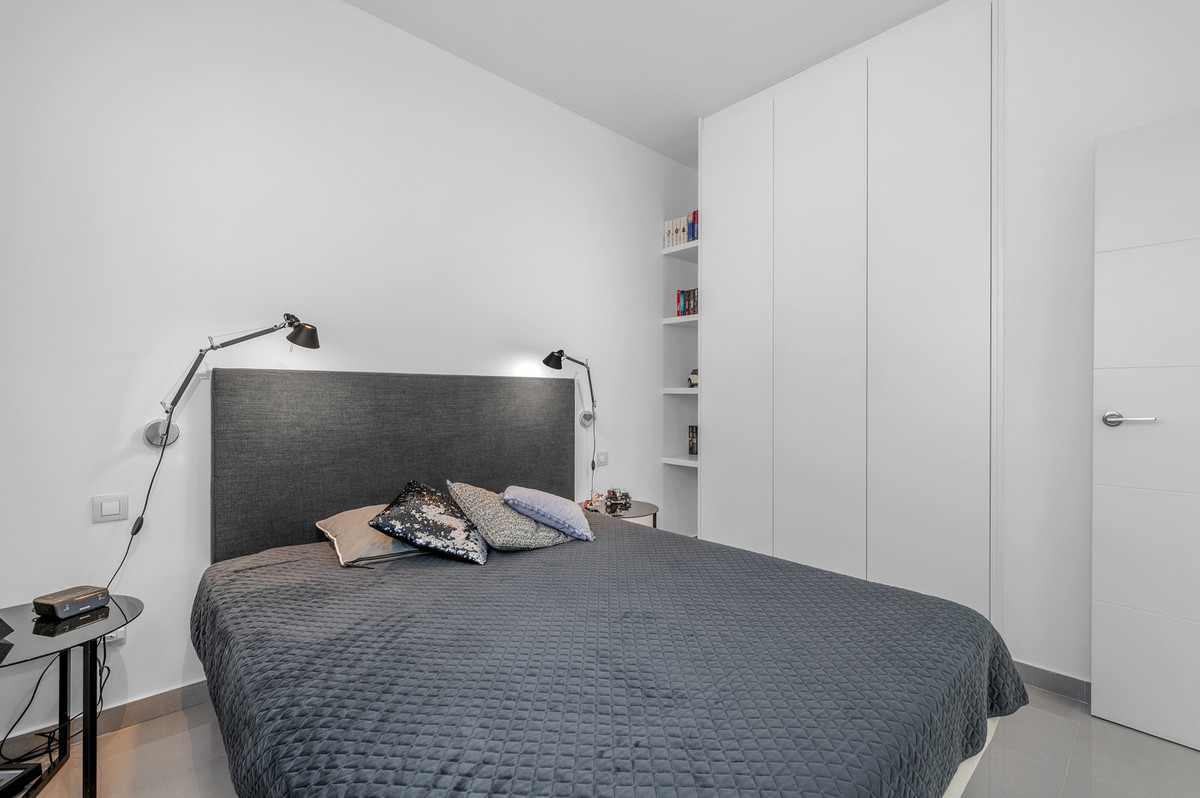 ShowFeedImage House – Detached Villa in Guardamar del Segura