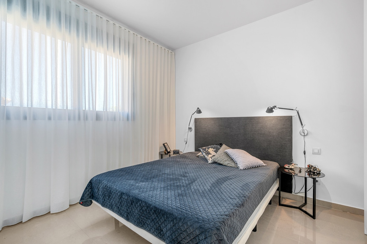 ShowFeedImage House – Detached Villa in Guardamar del Segura