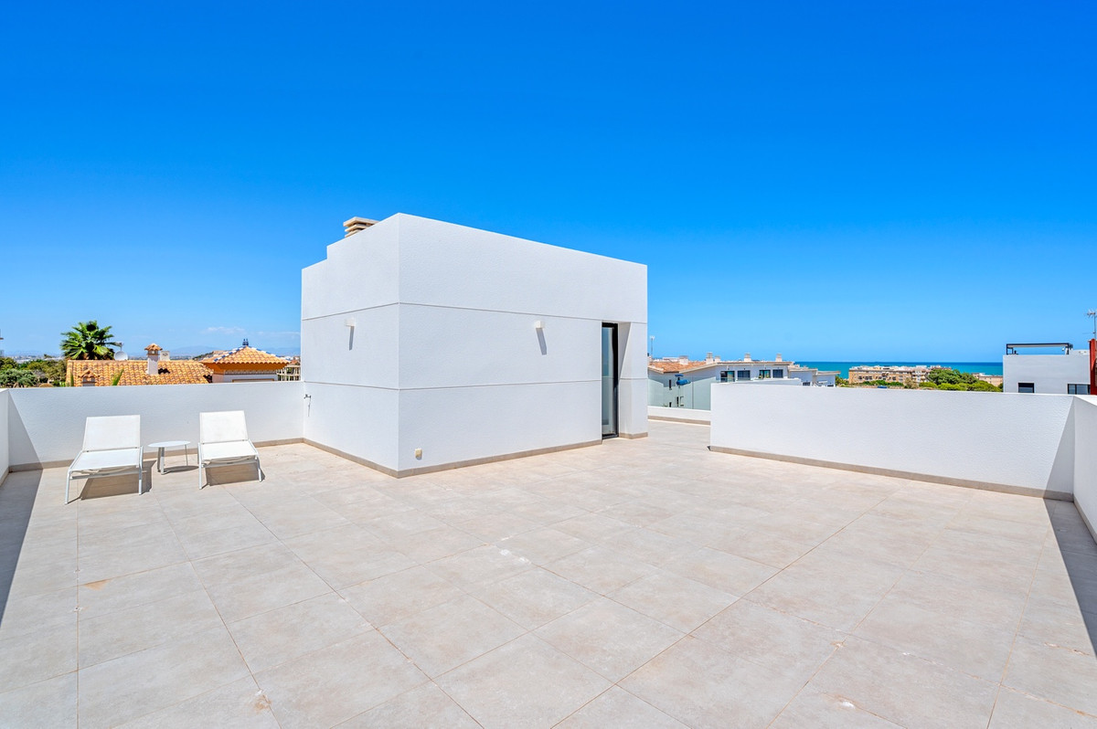 ShowFeedImage House – Detached Villa in Guardamar del Segura