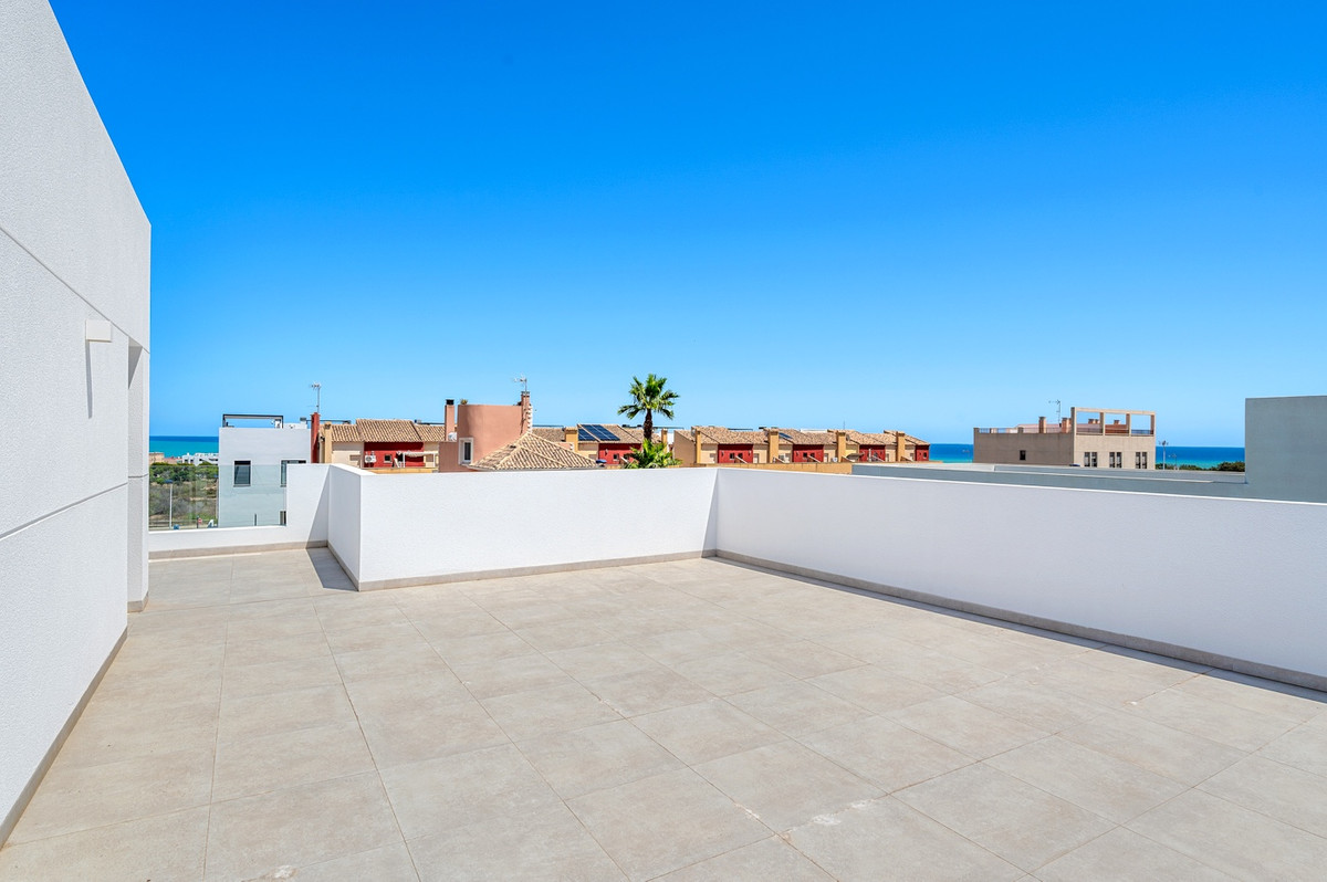 ShowFeedImage House – Detached Villa in Guardamar del Segura