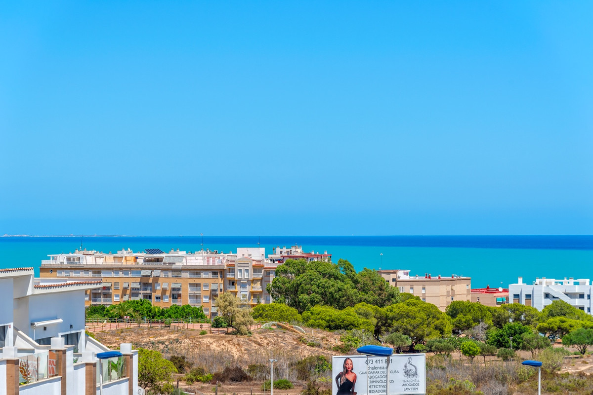 ShowFeedImage House – Detached Villa in Guardamar del Segura