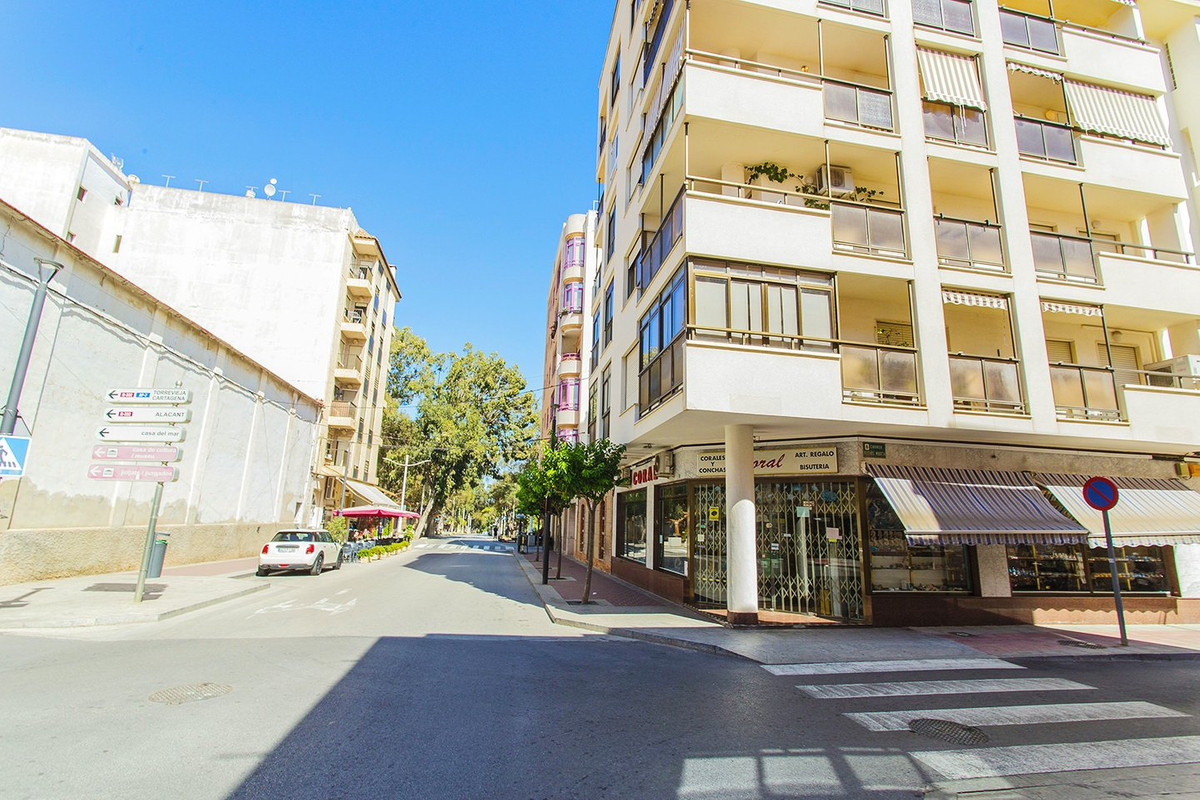 ShowFeedImage Apartment – Middle Floor Apartment in Guardamar del Segura