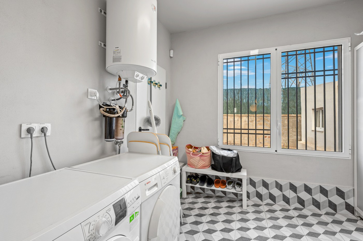 ShowFeedImage House – Townhouse in Elche