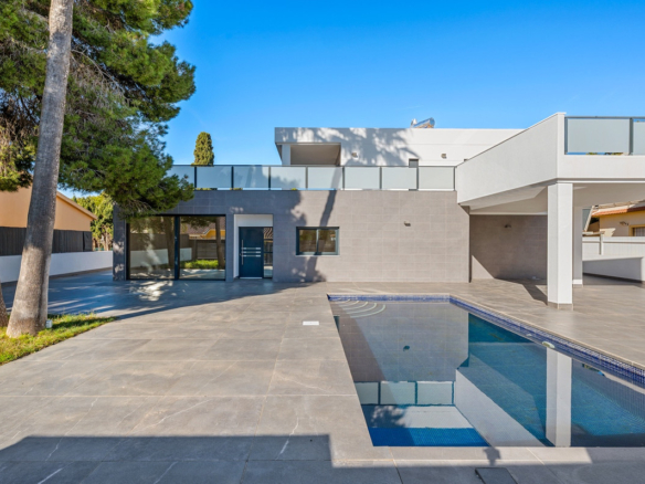 House – Detached Villa in Orihuela