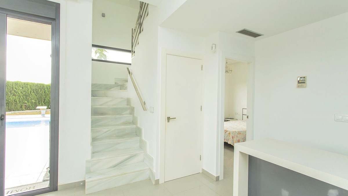 House – Detached Villa in Orihuela