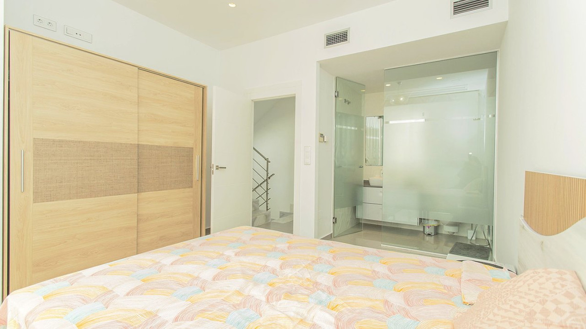 House – Detached Villa in Orihuela