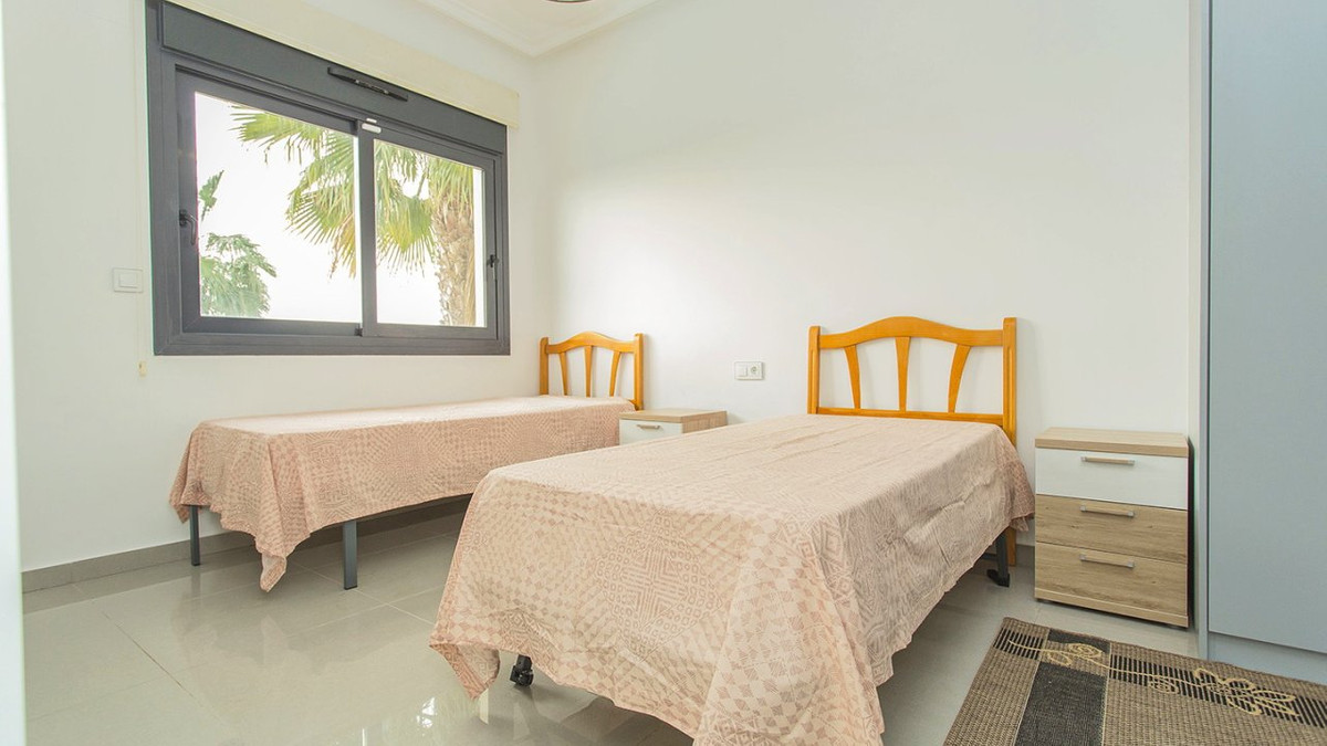 House – Detached Villa in Orihuela