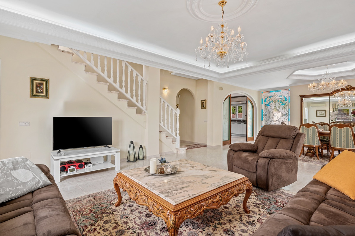 House – Detached Villa in Rojales