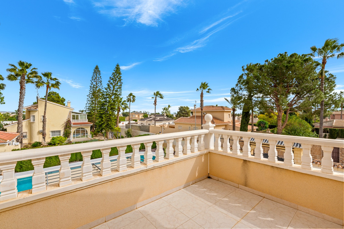 House – Detached Villa in Rojales