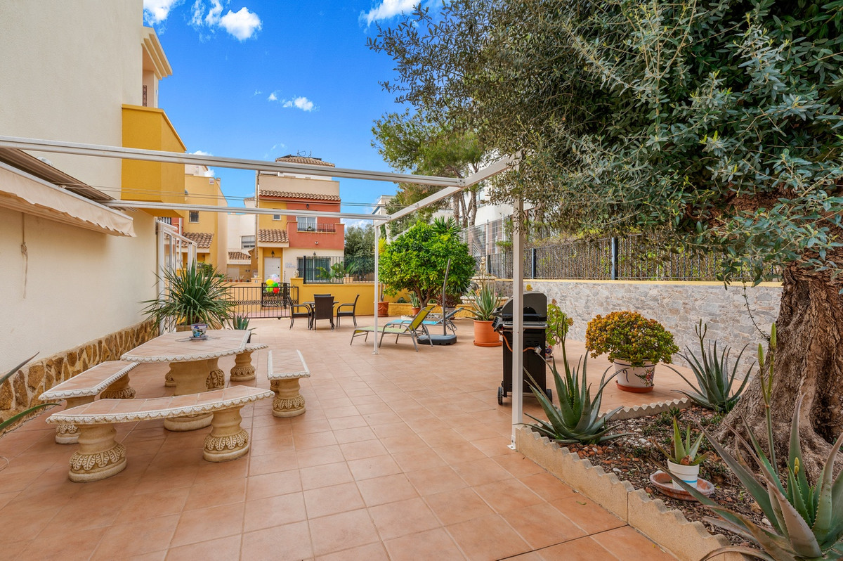 House – Townhouse in Orihuela
