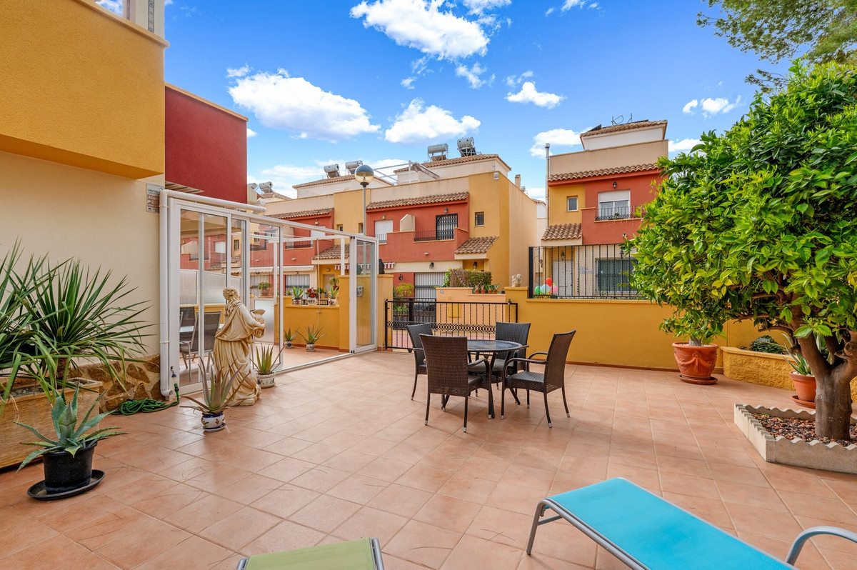 House – Townhouse in Orihuela