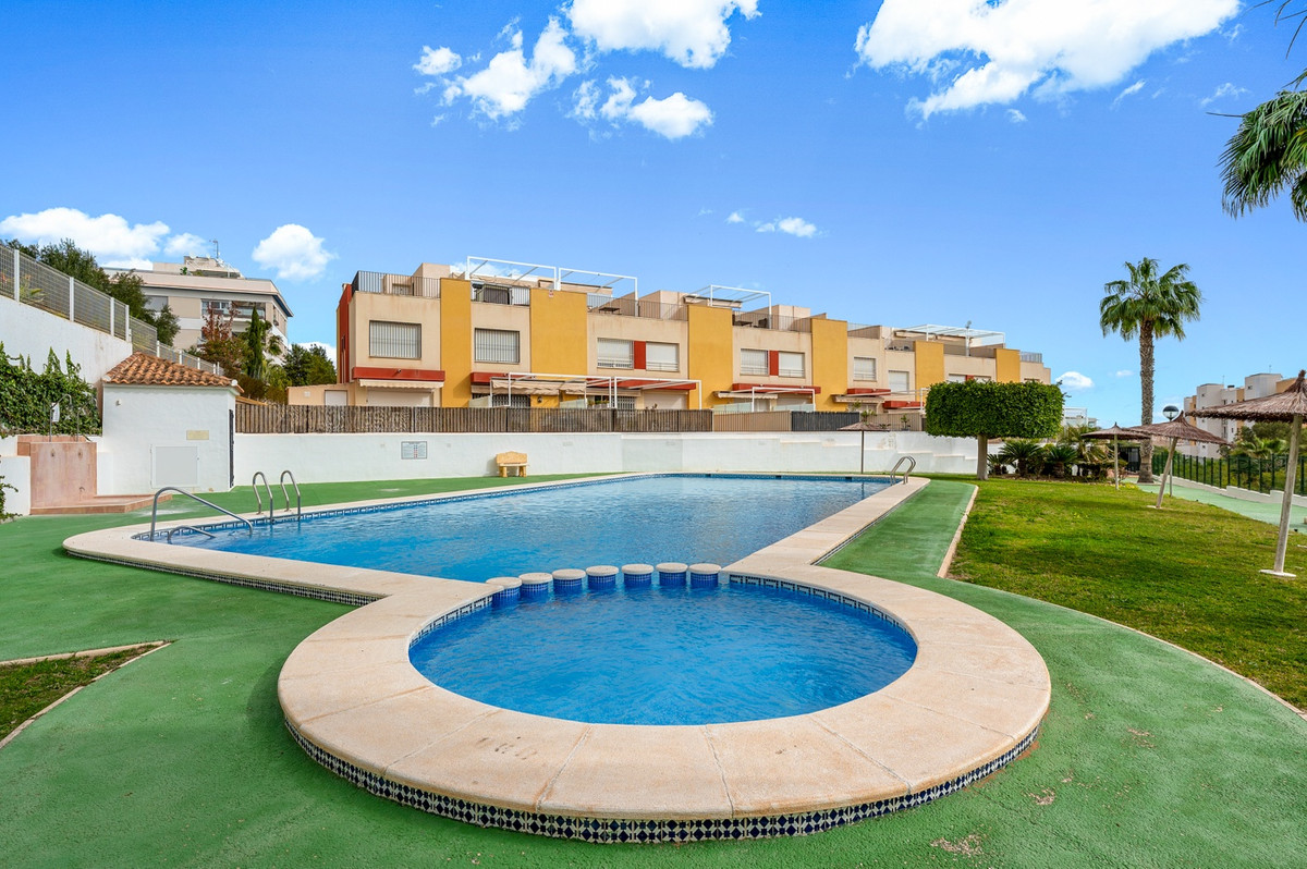 House – Townhouse in Orihuela