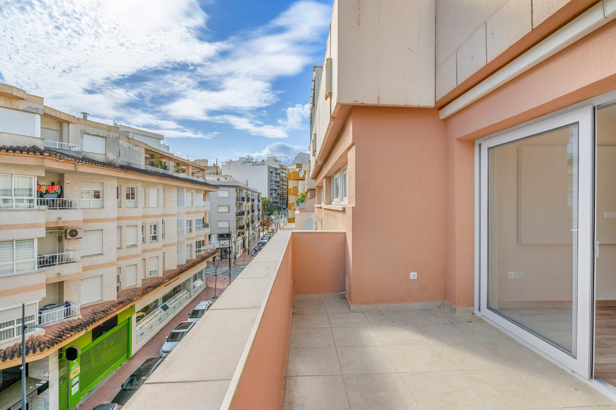 ShowFeedImage Apartment – Middle Floor Apartment in Calpe