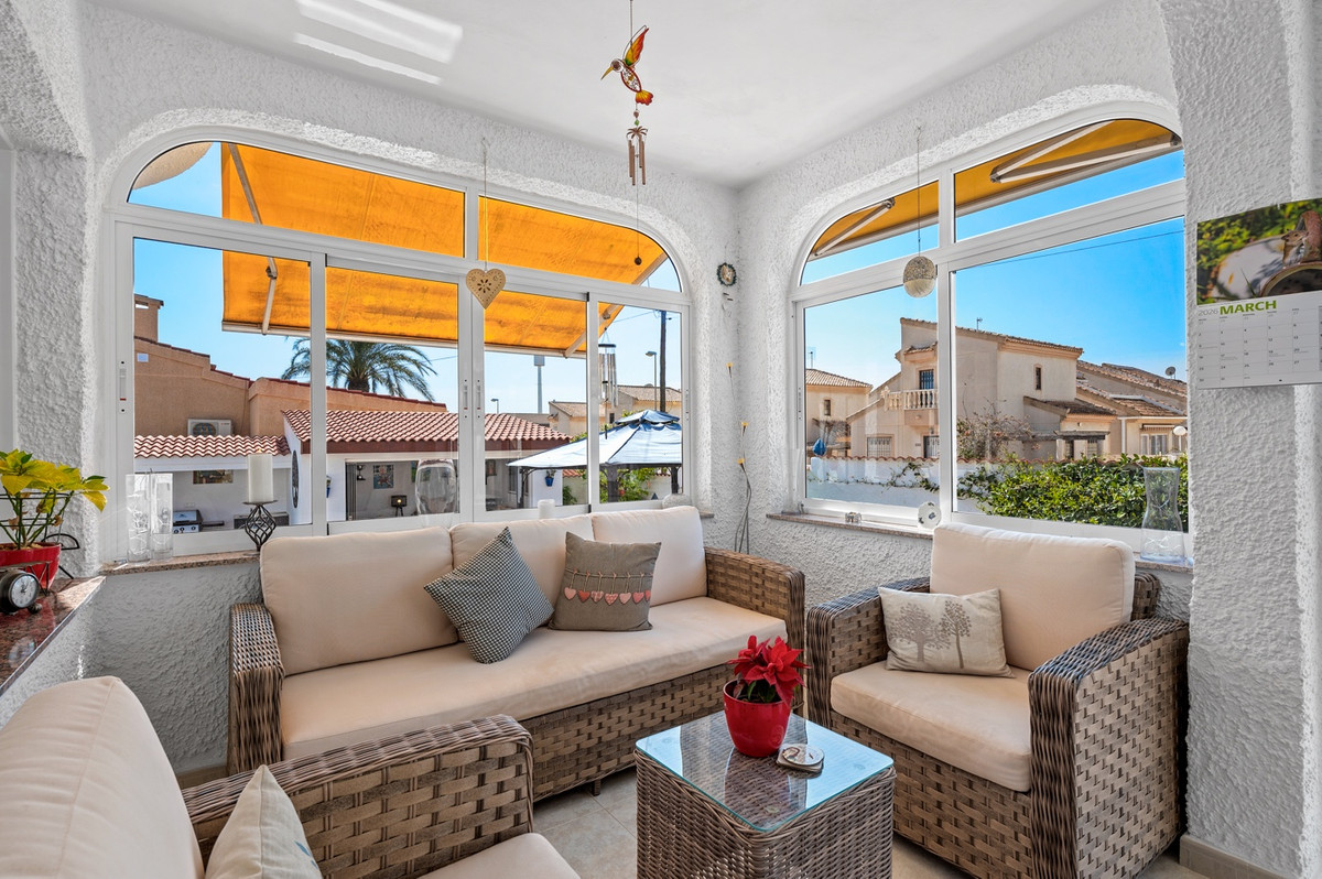 House – Detached Villa in Rojales
