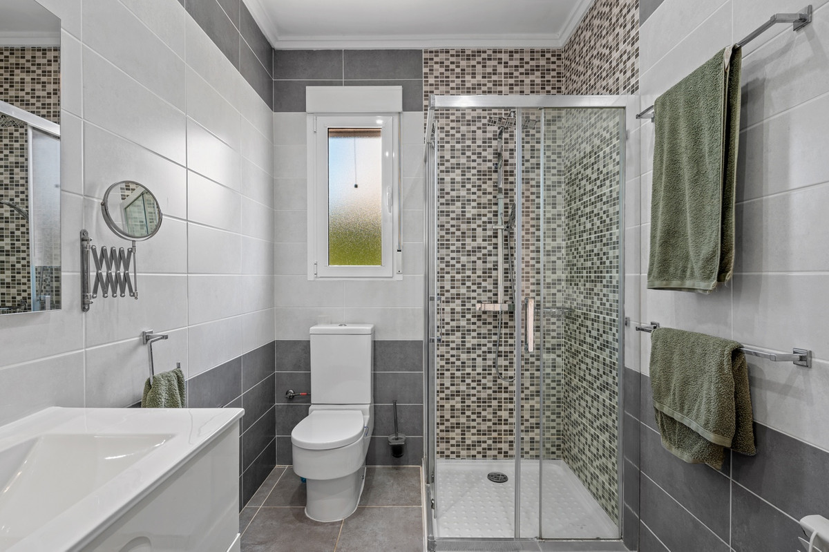 House – Detached Villa in Rojales