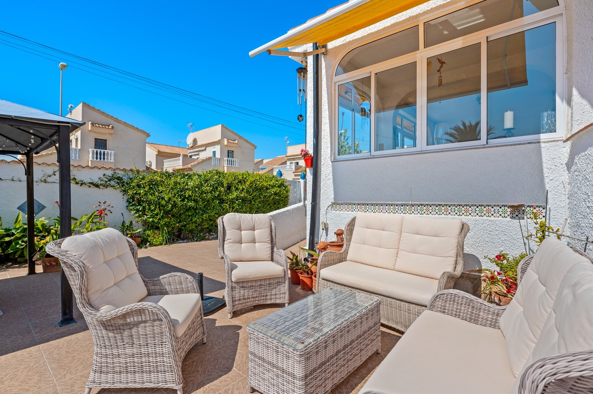House – Detached Villa in Rojales