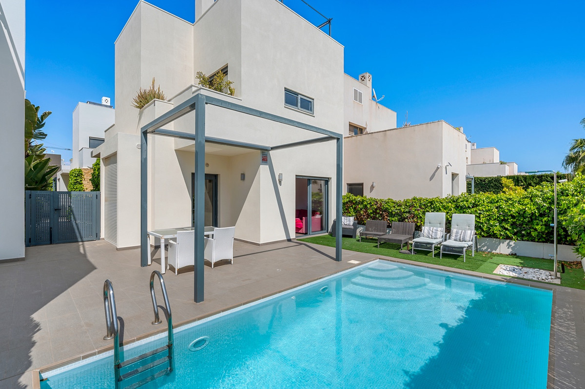 ShowFeedImage House – Detached Villa in Rojales