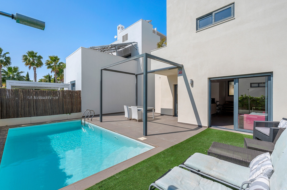 ShowFeedImage House – Detached Villa in Rojales