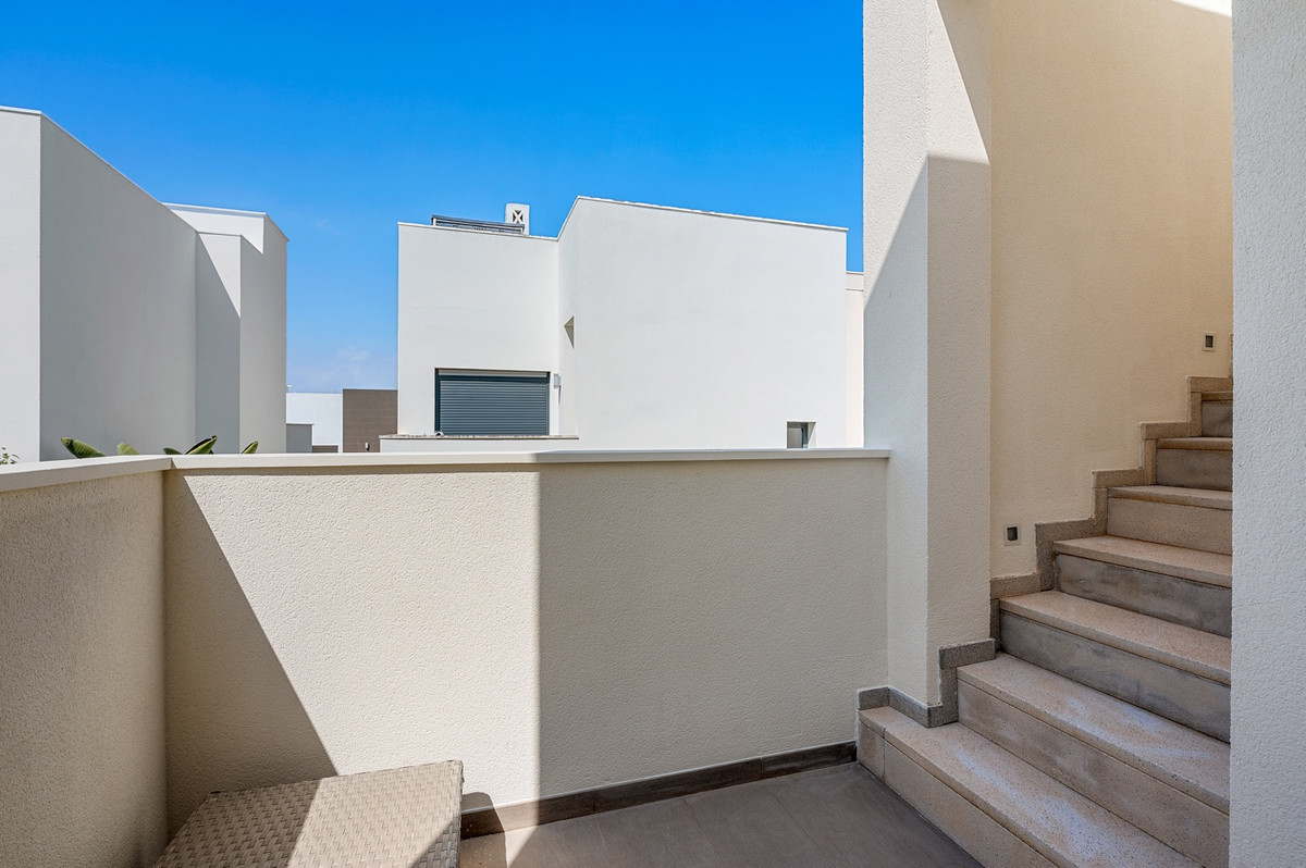 ShowFeedImage House – Detached Villa in Rojales
