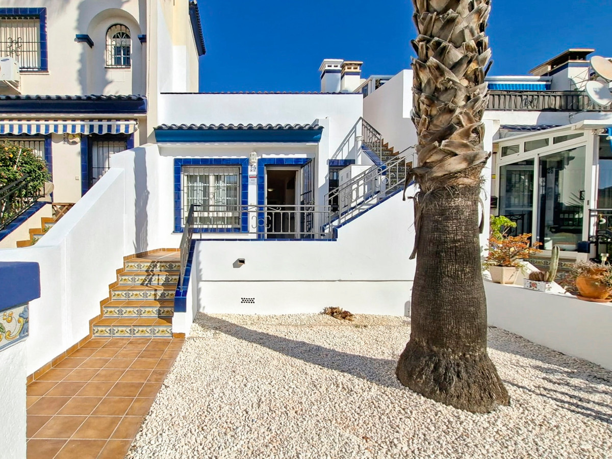 ShowFeedImage House – Townhouse in Orihuela