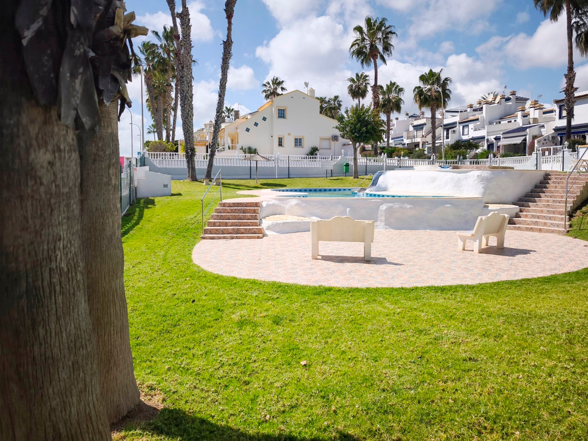 ShowFeedImage House – Townhouse in Orihuela