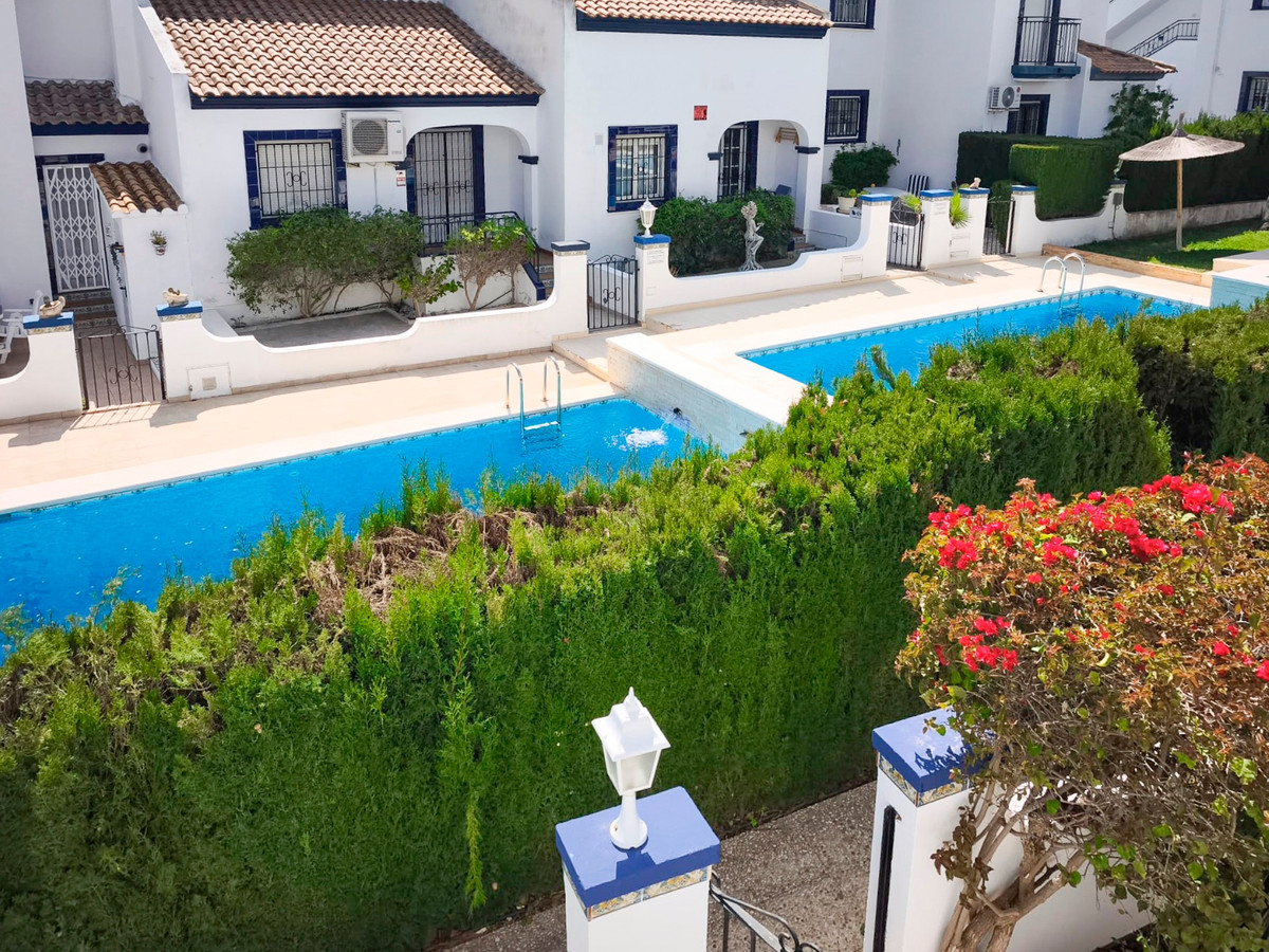 ShowFeedImage House – Townhouse in Orihuela