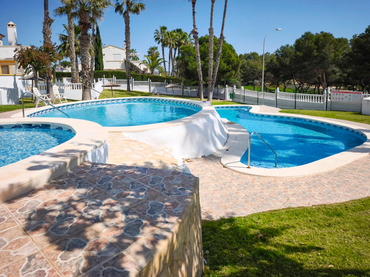 ShowFeedImage House – Townhouse in Orihuela