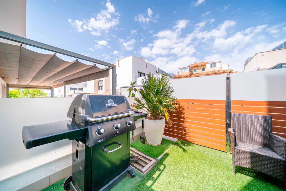 ShowFeedImage House – Detached Villa in Torrevieja