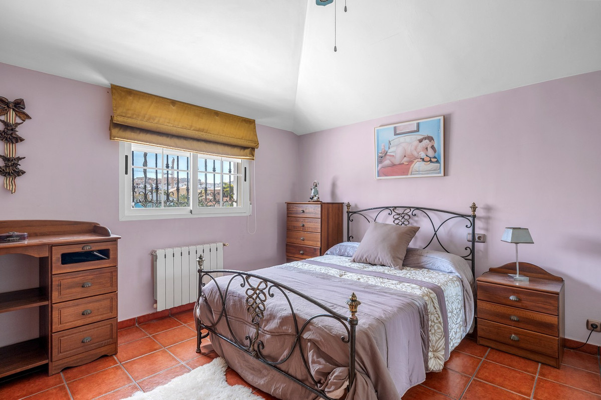 House – Detached Villa in Torrevieja