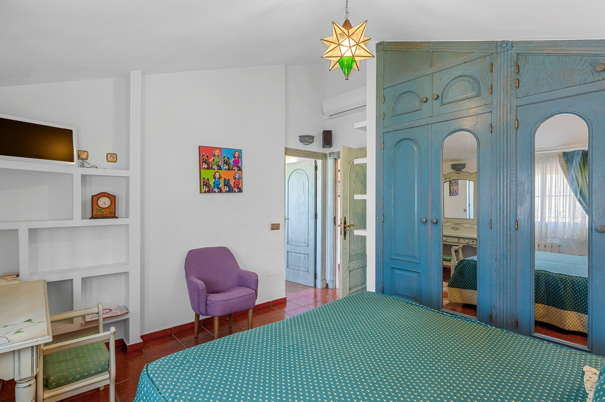House – Detached Villa in Torrevieja