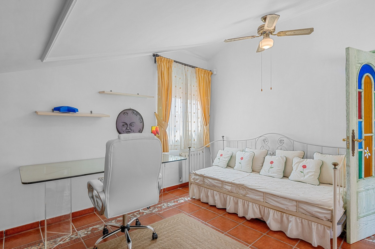 House – Detached Villa in Torrevieja