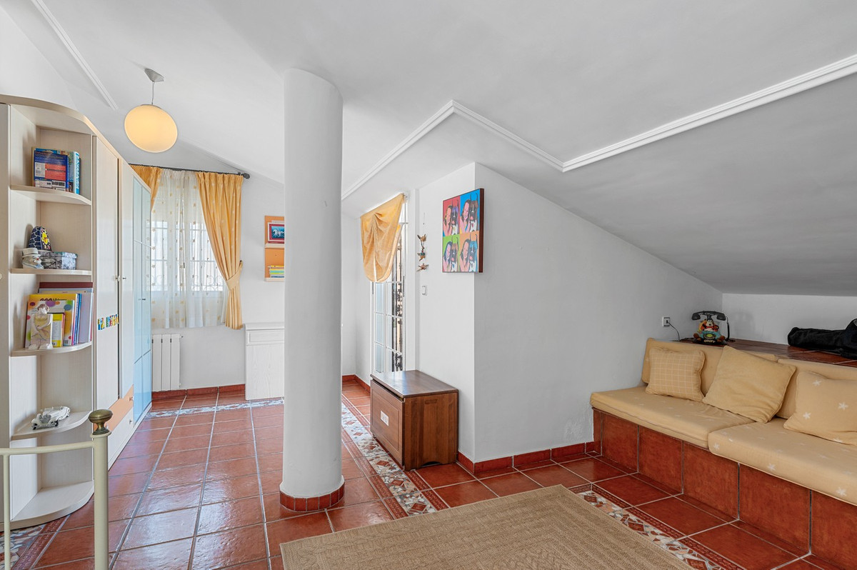 House – Detached Villa in Torrevieja