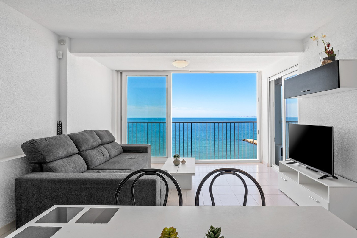 Apartment – Middle Floor Apartment in Santa Pola