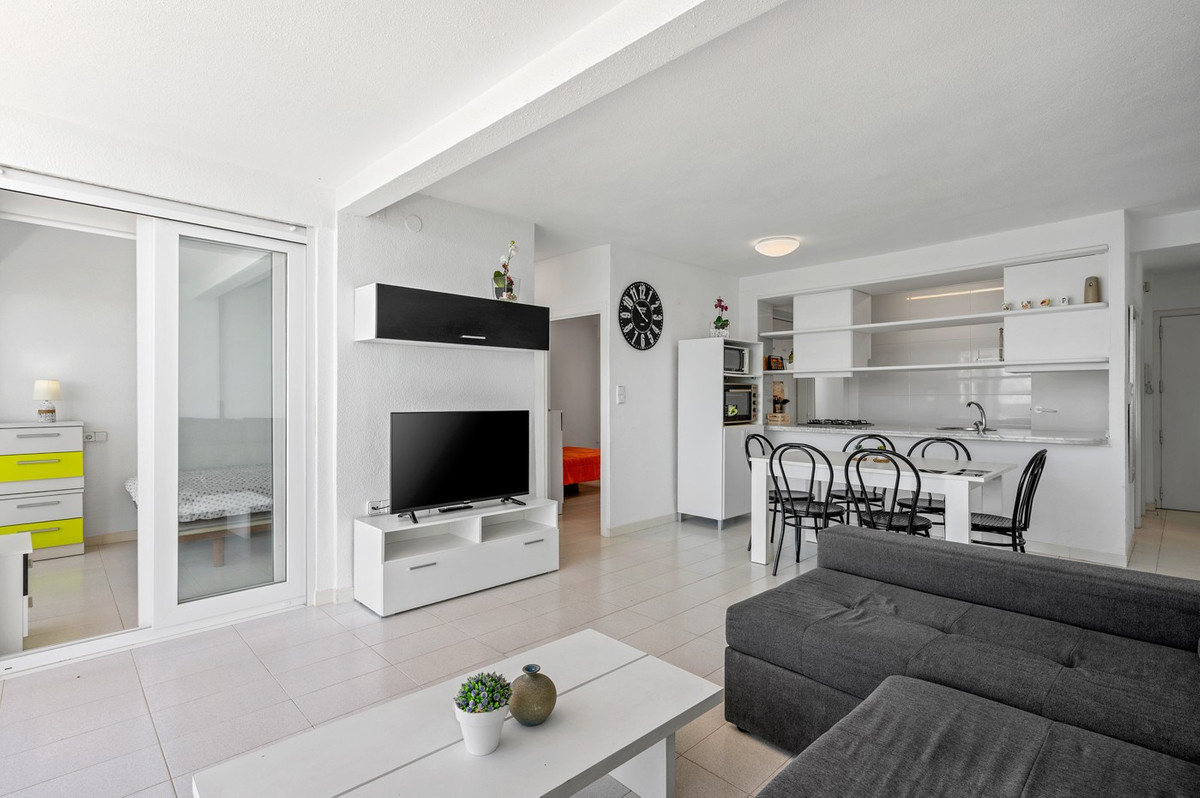 Apartment – Middle Floor Apartment in Santa Pola