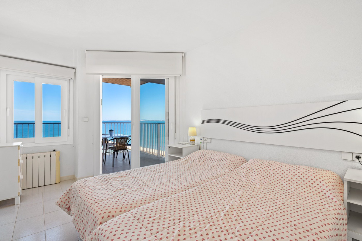 Apartment – Middle Floor Apartment in Santa Pola