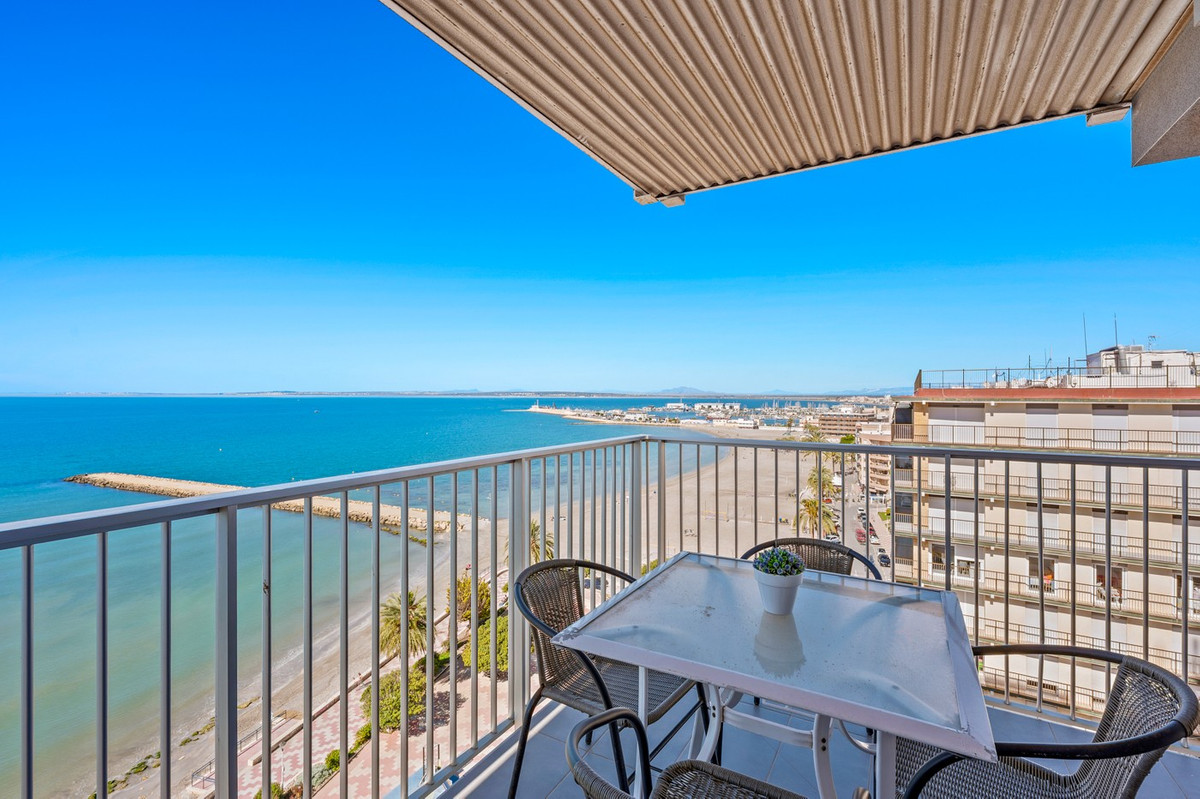 Apartment – Middle Floor Apartment in Santa Pola