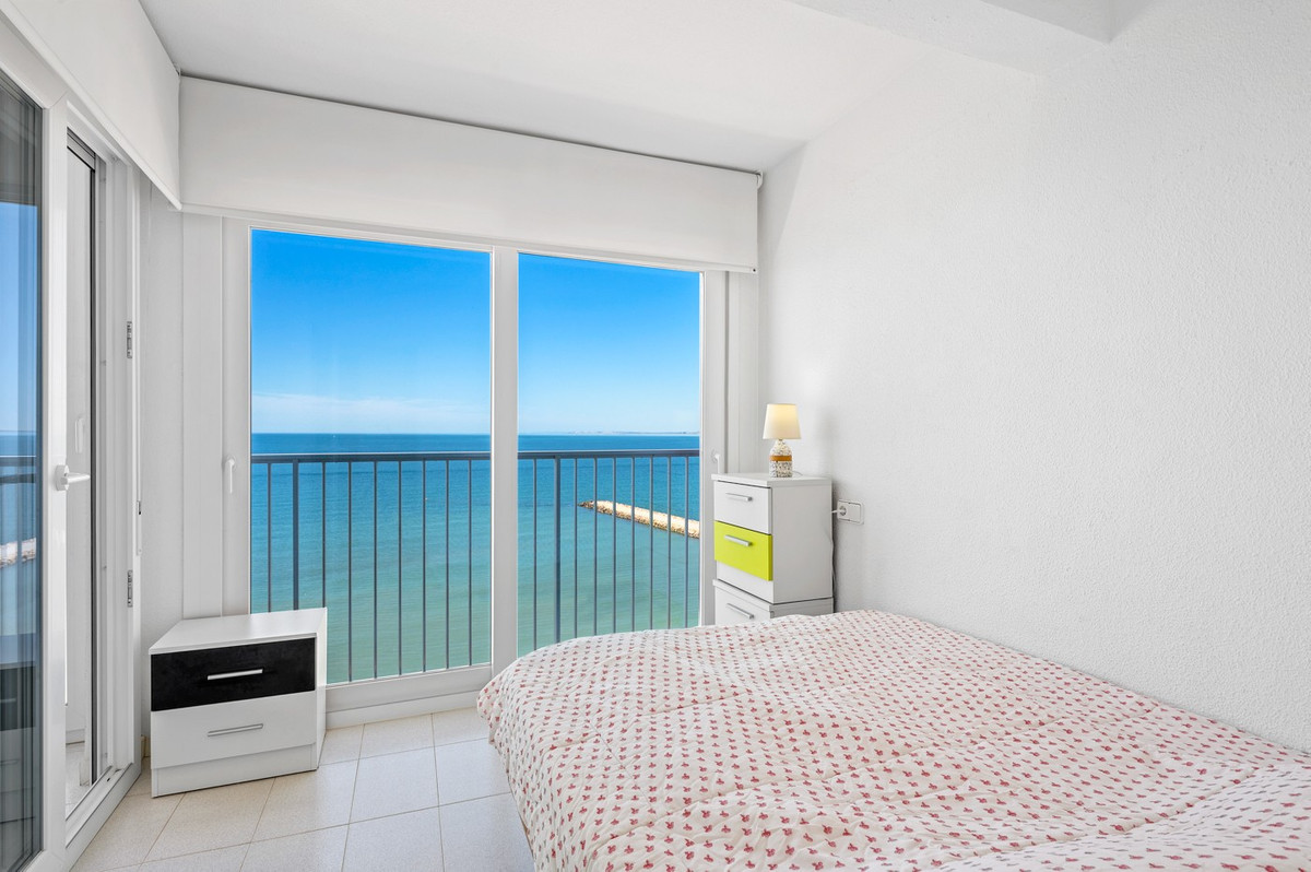 Apartment – Middle Floor Apartment in Santa Pola
