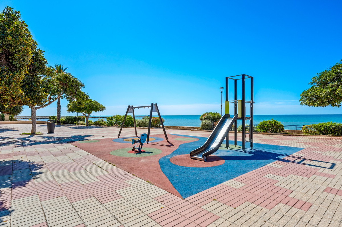 Apartment – Middle Floor Apartment in Santa Pola