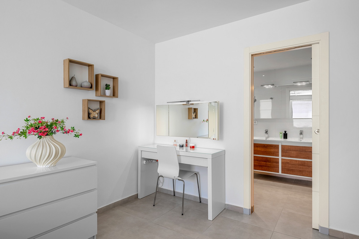 ShowFeedImage House – Detached Villa in San Fulgencio